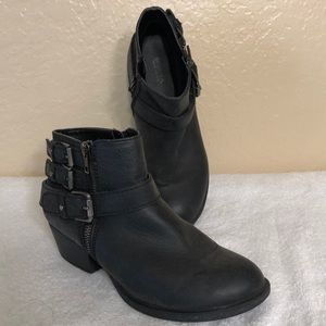 SONOMA BY KOHLS BLACK BOOTS;SIZE 7